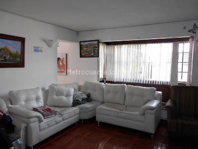 Casa de 5 alcobas en venta en Cedritos Usaquen, Bogotá, 207 m² · foto 4 de 20