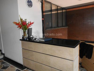 Apartaestudio en arriendo en Chapinero Central, Bogotá, 32 m² · foto 2 de 20