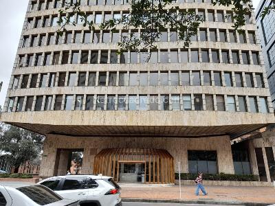 Office for rent in Quinta Camacho, Bogotá