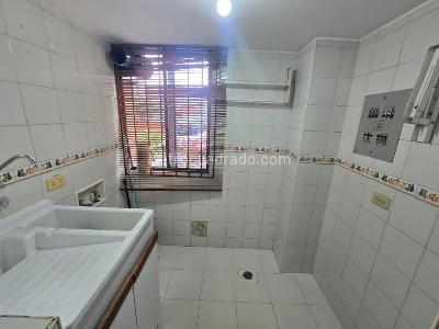 Apartamento de 1 alcoba en arriendo en Niza, Bogotá, 51 m² · foto 4 de 18