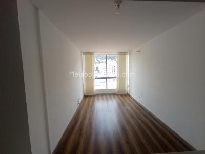 Apartamento de 2 alcobas en venta en Chapinero Central, Bogotá, 34 m² · foto 3 de 14