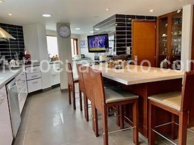 Apartamento de 4 alcobas en venta en El Nogal, Bogotá, 265 m² · foto 5 de 20