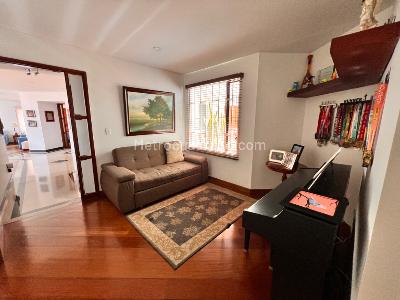 Apartamento de 3 alcobas en venta en Chico Navarra, Bogotá, 218 m² · foto 15 de 20