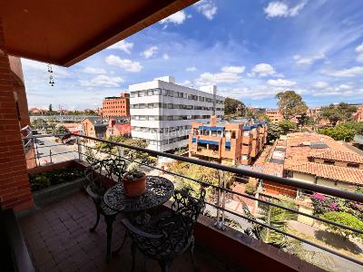 Apartamento de 3 alcobas en venta en Chico Navarra, Bogotá, 218 m² · foto 18 de 20