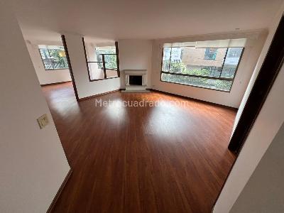 Apartamento en venta en Chico Norte, Bogotá · foto 3 de 20