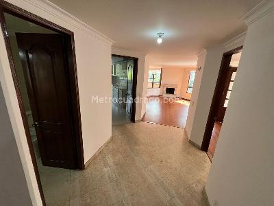 Apartamento en venta en Chico Norte, Bogotá · foto 2 de 20