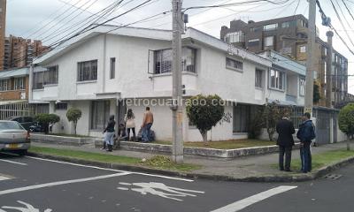 Casa de 5 alcobas en venta en Los Andes, Bogotá, 319 m² · foto 2 de 20