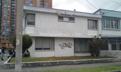 Casa de 5 alcobas en venta en Los Andes, Bogotá, 319 m² · foto 3 de 20