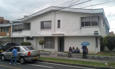 Casa de 5 alcobas en venta en Los Andes, Bogotá, 319 m² · foto 5 de 20