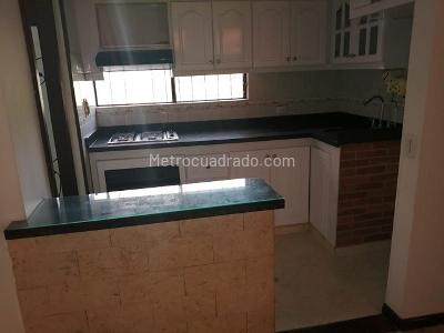 Apartamento de 3 alcobas en venta en Parrales, Ibagué, 74 m² · foto 6 de 20