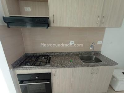 Apartamento de 3 alcobas en venta en El Poblado, Ibagué, 74 m² · foto 4 de 15