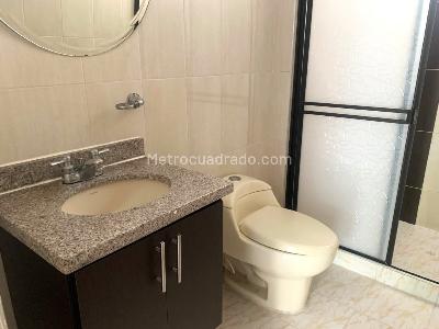 Casa de 3 alcobas en venta en El Vergel, Ibagué, 189 m² · foto 9 de 20