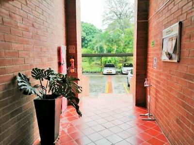 Apartamento de 3 alcobas en arriendo en Varsovia, Ibagué, 70 m² · foto 2 de 14
