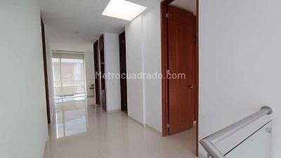 Casa de 3 alcobas en venta en Mirolindo, Ibagué, 300 m² · foto 6 de 20