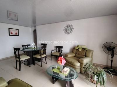 Apartamento de 3 alcobas en venta en Parrales, Ibagué, 85 m² · foto 3 de 20