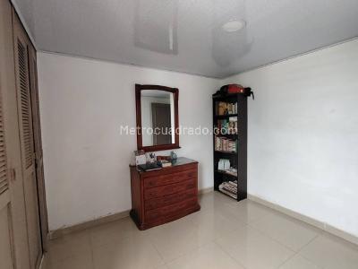 Apartamento de 3 alcobas en venta en Parrales, Ibagué, 85 m² · foto 15 de 20