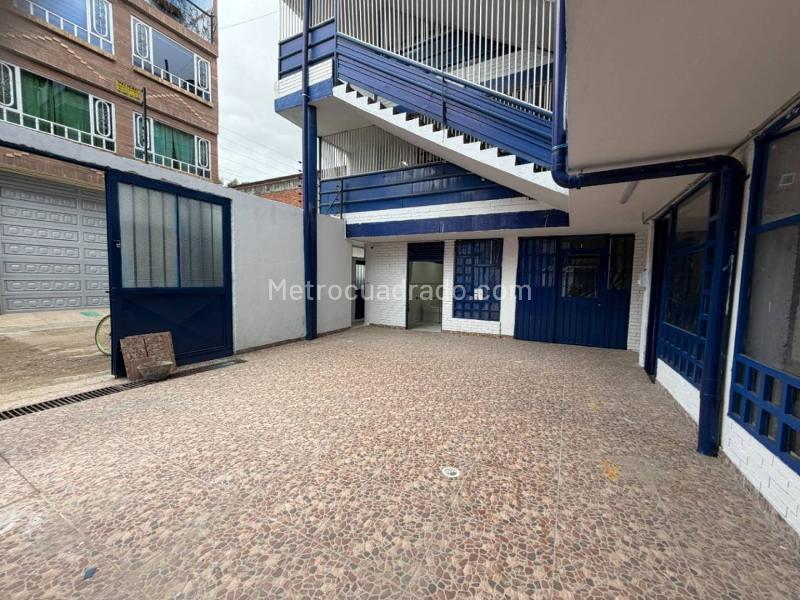 Edificio de Apartamentos en Arriendo, Puerta Del Sol, Bogotá D.C. - Mehr