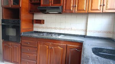 Apartamento de 3 alcobas en venta en Cadiz, Ibagué, 95 m² · foto 3 de 15