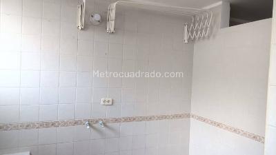 Apartamento de 3 alcobas en venta en Cadiz, Ibagué, 95 m² · foto 5 de 15