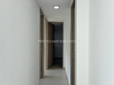 Apartamento de 3 alcobas en venta en Mirolindo, Ibagué, 57 m² · foto 5 de 10