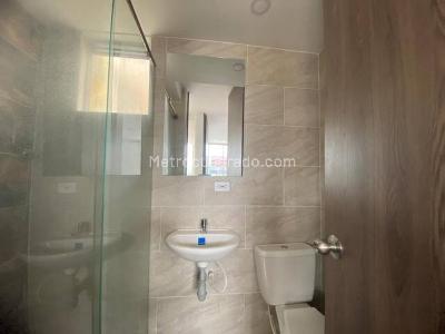 Apartamento de 2 alcobas en venta en Av Ambala, Ibagué, 48 m² · foto 2 de 13