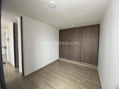 Apartamento de 2 alcobas en venta en Av Ambala, Ibagué, 48 m² · foto 5 de 13