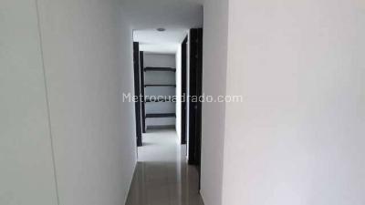 Apartamento de 3 alcobas en venta en Aparco, Ibagué, 136 m² · foto 12 de 20