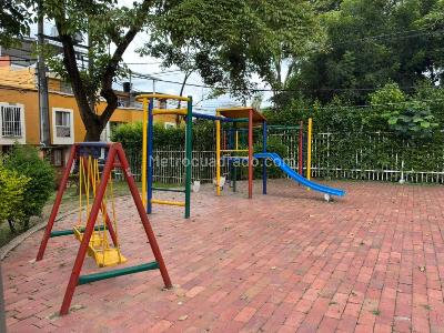 Casa de 4 alcobas en venta en El Salado, Ibagué, 140 m² · foto 2 de 17