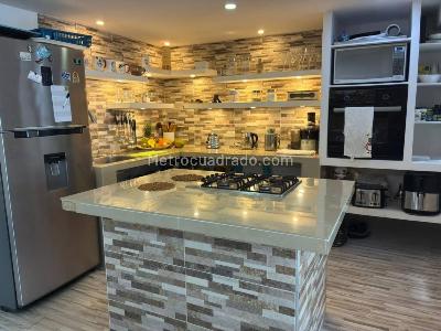 Casa de 4 alcobas en venta en El Salado, Ibagué, 140 m² · foto 4 de 17
