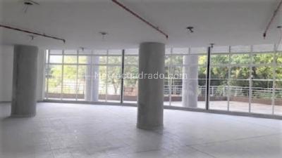 Apartamento de 3 alcobas en venta en Bosques De Varsovia, Ibagué, 93 m² · foto 2 de 20