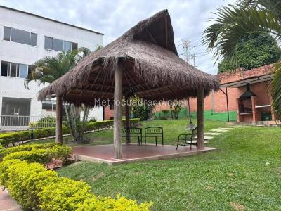 Apartamento de 3 alcobas en venta en El Salado, Ibagué, 51 m² · foto 5 de 20