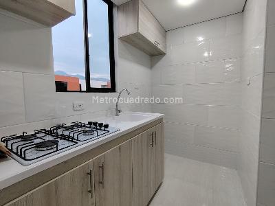 Apartamento de 3 alcobas en venta en Ciudadela Simon Bolivar Etapa I, Ibagué, 43 m² · foto 6 de 19