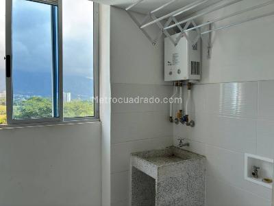Apartamento de 2 alcobas en venta en Varsovia, Ibagué, 60 m² · foto 12 de 18