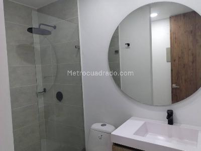 Apartaestudio en venta en Los Cedros Oriental, Bogotá, 28 m² · foto 15 de 20