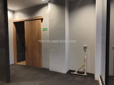 Apartaestudio en venta en Los Cedros Oriental, Bogotá, 28 m² · foto 16 de 20