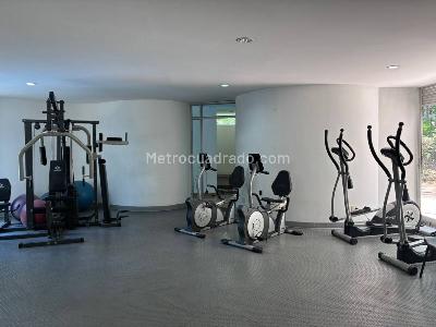 Apartamento de 3 alcobas en venta en El Vergel, Ibagué, 158 m² · foto 3 de 16