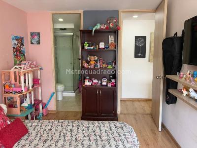 Apartamento de 3 alcobas en venta en Parrales, Ibagué, 170 m² · foto 9 de 18