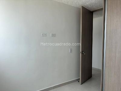 Apartamento de 3 alcobas en venta en Mirolindo, Ibagué, 62 m² · foto 7 de 13
