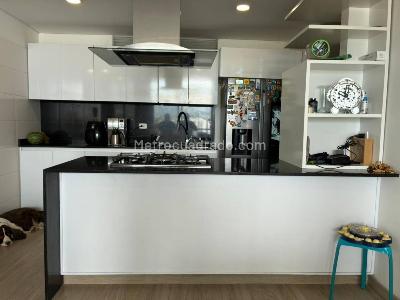 Apartamento de 3 alcobas en venta en Parrales, Ibagué, 130 m² · foto 17 de 20