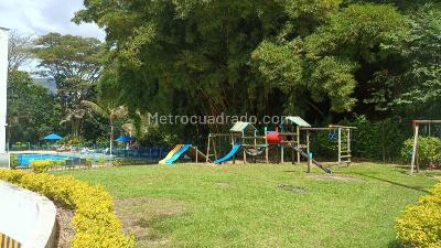Apartamento de 3 alcobas en venta en La Riviera, Ibagué, 183 m² · foto 3 de 20