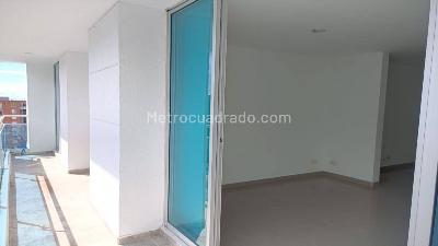 Apartamento de 3 alcobas en venta en La Riviera, Ibagué, 183 m² · foto 8 de 20