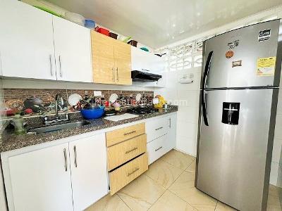 Casa de 4 alcobas en venta en Claret, Ibagué, 337 m² · foto 11 de 20