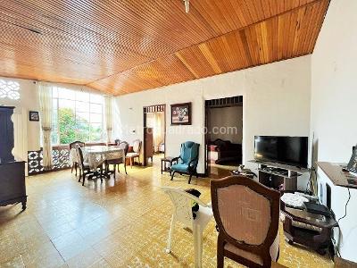 Casa de 4 alcobas en venta en Claret, Ibagué, 337 m² · foto 12 de 20