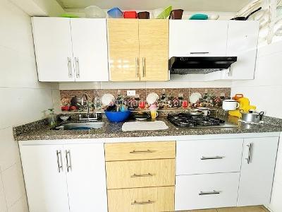 Casa de 4 alcobas en venta en Claret, Ibagué, 337 m² · foto 13 de 20