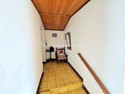 Casa de 4 alcobas en venta en Claret, Ibagué, 337 m² · foto 5 de 20