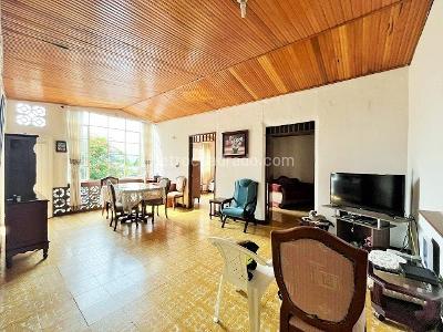 Casa de 4 alcobas en venta en Claret, Ibagué, 337 m² · foto 6 de 20