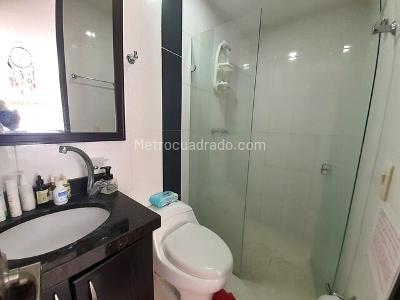 Casa de 4 alcobas en venta en Arroyuelos, Ibagué, 210 m² · foto 4 de 20