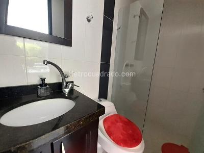 Casa de 4 alcobas en venta en Arroyuelos, Ibagué, 210 m² · foto 8 de 20