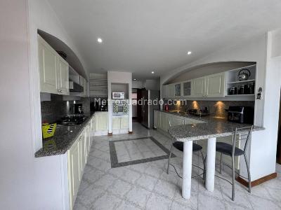 Apartamento de 5 alcobas en venta en San Patricio, Bogotá, 510 m² · foto 12 de 20