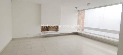 Casa en venta en San Luis, Bogotá · foto 3 de 20